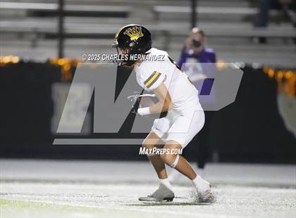 Thumbnail 2 in Yorktown vs. Granger (UIL 2A D2 Football Area) photogallery.