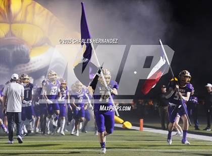 Thumbnail 3 in Yorktown vs. Granger (UIL 2A D2 Football Area) photogallery.