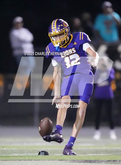 Thumbnail 1 in Yorktown vs. Granger (UIL 2A D2 Football Area) photogallery.