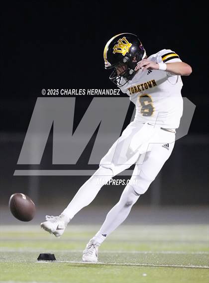 Thumbnail 2 in Yorktown vs. Granger (UIL 2A D2 Football Area) photogallery.