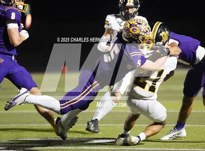 Thumbnail 2 in Yorktown vs. Granger (UIL 2A D2 Football Area) photogallery.