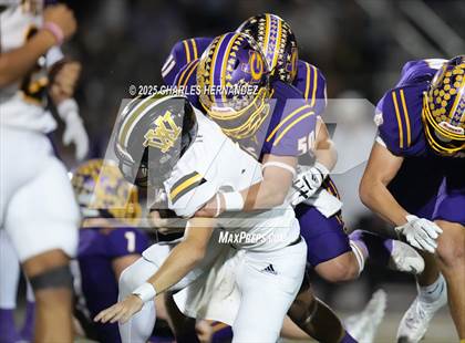 Thumbnail 1 in Yorktown vs. Granger (UIL 2A D2 Football Area) photogallery.