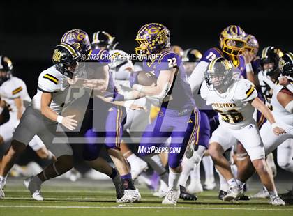 Thumbnail 1 in Yorktown vs. Granger (UIL 2A D2 Football Area) photogallery.