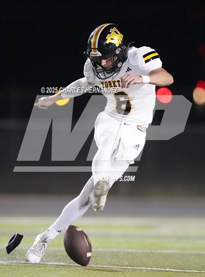 Thumbnail 1 in Yorktown vs. Granger (UIL 2A D2 Football Area) photogallery.