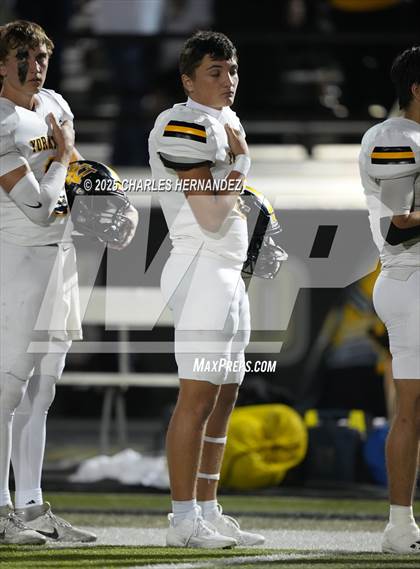 Thumbnail 1 in Yorktown vs. Granger (UIL 2A D2 Football Area) photogallery.