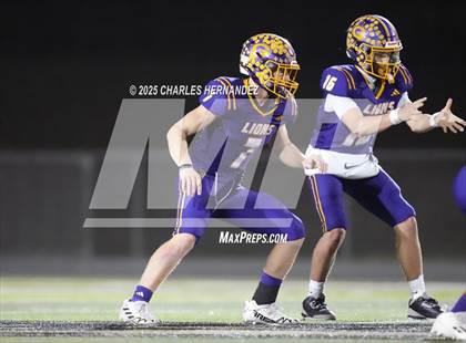 Thumbnail 1 in Yorktown vs. Granger (UIL 2A D2 Football Area) photogallery.