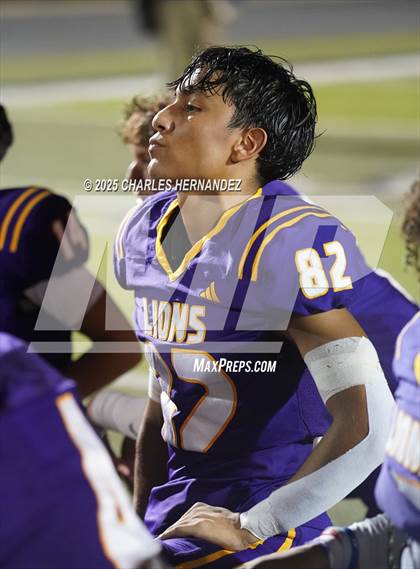 Thumbnail 3 in Yorktown vs. Granger (UIL 2A D2 Football Area) photogallery.