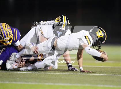 Thumbnail 3 in Yorktown vs. Granger (UIL 2A D2 Football Area) photogallery.