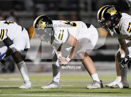 Thumbnail 3 in Yorktown vs. Granger (UIL 2A D2 Football Area) photogallery.