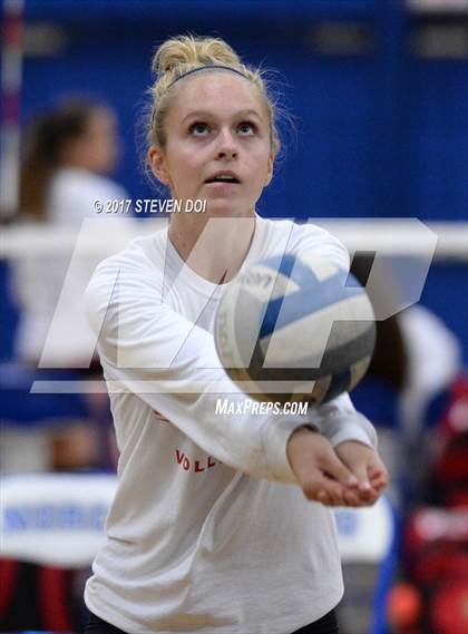 Thumbnail 2 in Corona vs. Norco photogallery.
