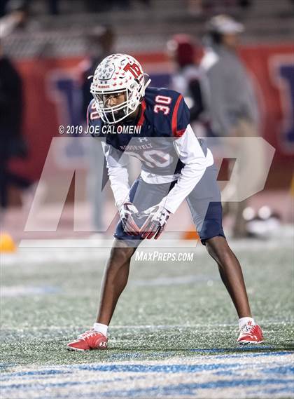 Thumbnail 3 in Brennan vs Roosevelt [Theodore] (UIL 6A Bi-District Playoff) photogallery.