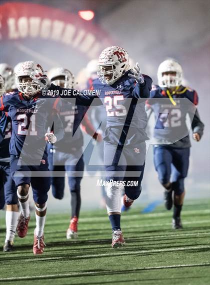 Thumbnail 3 in Brennan vs Roosevelt [Theodore] (UIL 6A Bi-District Playoff) photogallery.
