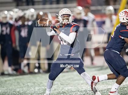 Thumbnail 1 in Brennan vs Roosevelt [Theodore] (UIL 6A Bi-District Playoff) photogallery.