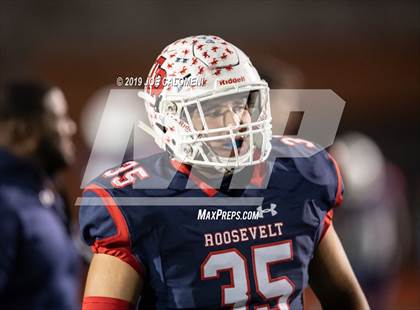 Thumbnail 1 in Brennan vs Roosevelt [Theodore] (UIL 6A Bi-District Playoff) photogallery.