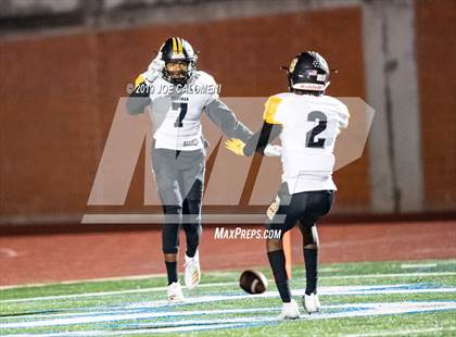 Thumbnail 3 in Brennan vs Roosevelt [Theodore] (UIL 6A Bi-District Playoff) photogallery.