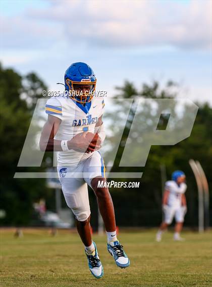 Thumbnail 1 in Garner @ Millbrook photogallery.