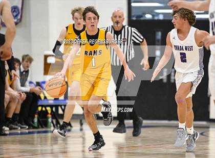 Thumbnail 2 in Green Mountain vs Arvada West (Centaurus Tournament) photogallery.