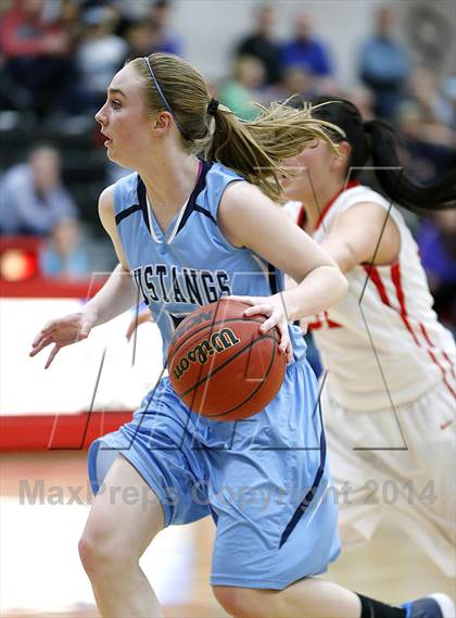Thumbnail 3 in Brighton vs. Ralston Valley (CHSAA 5A Round 2 Playoff) photogallery.