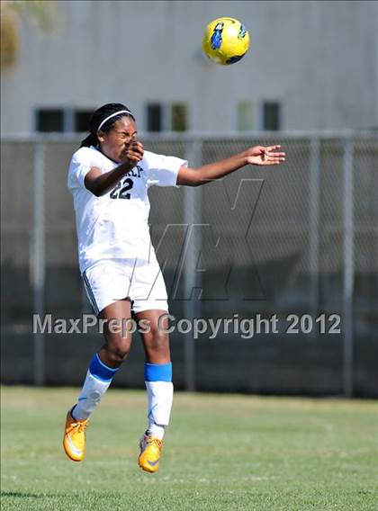 Thumbnail 1 in St. Francis vs. Franklin (CIF SJS D1 Playoffs) photogallery.