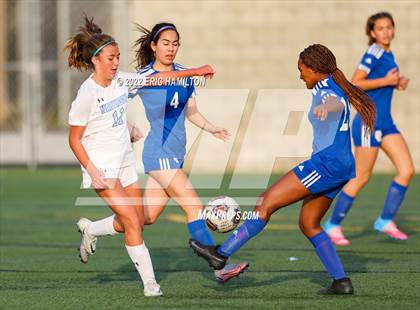 Thumbnail 3 in Marymount vs Culver City photogallery.