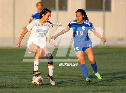 Thumbnail 3 in Marymount vs Culver City photogallery.