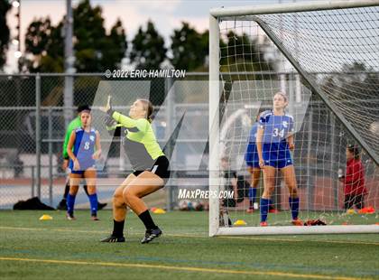 Thumbnail 3 in Marymount vs Culver City photogallery.