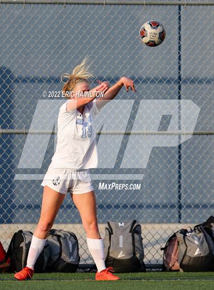 Thumbnail 3 in Marymount vs Culver City photogallery.