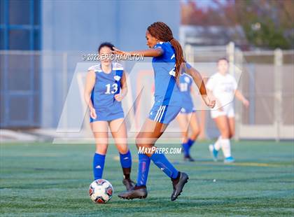 Thumbnail 3 in Marymount vs Culver City photogallery.
