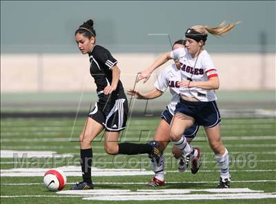 Thumbnail 3 in Dobie vs Allen (Georgetown Governor's Cup) photogallery.