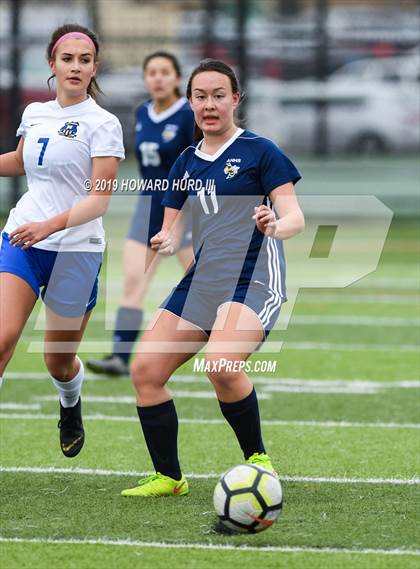 Thumbnail 2 in Midlothian vs. Arlington Heights (Moritz Kia Tournament of Champions) photogallery.