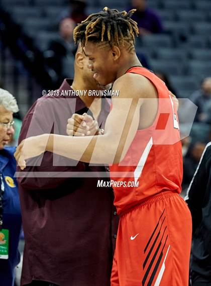 Thumbnail 1 in View Park vs. Stuart Hall (CIF State D4 Final) photogallery.