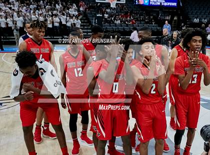 Thumbnail 3 in View Park vs. Stuart Hall (CIF State D4 Final) photogallery.