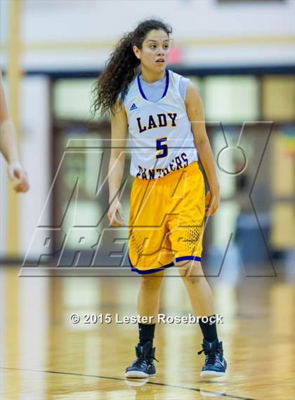 Thumbnail 2 in Aransas Pass vs. Marion (4A Regional Semifinal) photogallery.