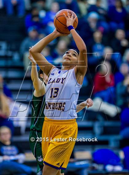Thumbnail 2 in Aransas Pass vs. Marion (4A Regional Semifinal) photogallery.