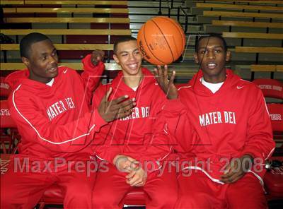 Thumbnail 1 in Mater Dei vs. Farragut (Nike Extravaganza) photogallery.