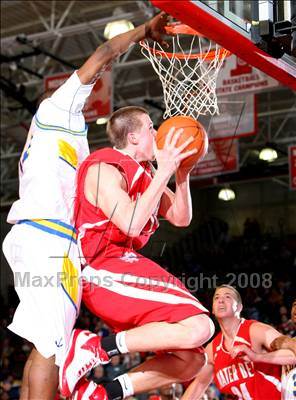 Thumbnail 1 in Mater Dei vs. Farragut (Nike Extravaganza) photogallery.
