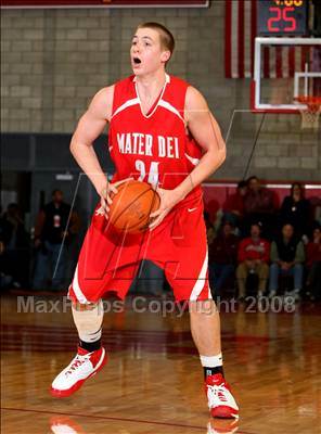 Thumbnail 2 in Mater Dei vs. Farragut (Nike Extravaganza) photogallery.