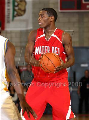 Thumbnail 3 in Mater Dei vs. Farragut (Nike Extravaganza) photogallery.