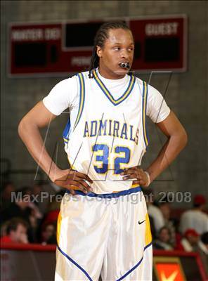 Thumbnail 3 in Mater Dei vs. Farragut (Nike Extravaganza) photogallery.