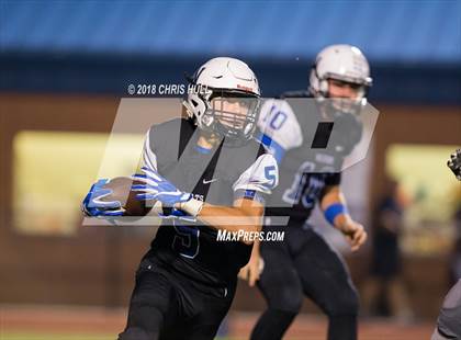 Thumbnail 2 in Hough @ Lake Norman photogallery.