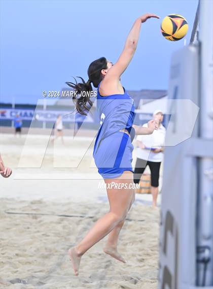 Thumbnail 3 in Xavier College Prep vs. Notre Dame Prep (AIA DI Pairs Finals) photogallery.