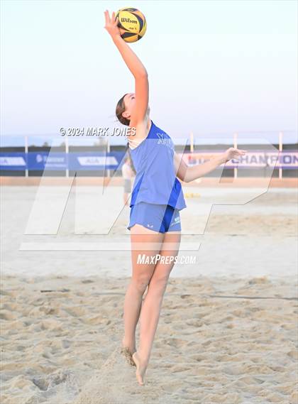 Thumbnail 3 in Xavier College Prep vs. Notre Dame Prep (AIA DI Pairs Finals) photogallery.