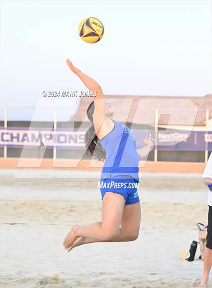 Thumbnail 1 in Xavier College Prep vs. Notre Dame Prep (AIA DI Pairs Finals) photogallery.