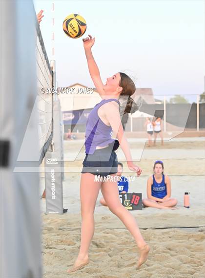 Thumbnail 3 in Xavier College Prep vs. Notre Dame Prep (AIA DI Pairs Finals) photogallery.