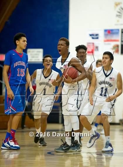 Thumbnail 3 in Buchanan @ Bakersfield photogallery.