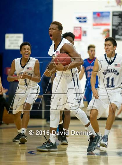 Thumbnail 2 in Buchanan @ Bakersfield photogallery.