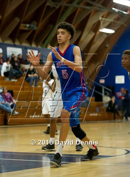 Thumbnail 3 in Buchanan @ Bakersfield photogallery.