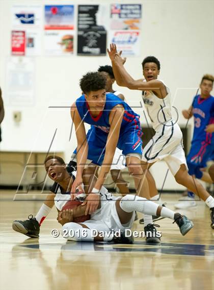 Thumbnail 3 in Buchanan @ Bakersfield photogallery.