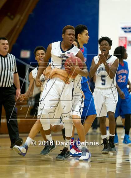 Thumbnail 2 in Buchanan @ Bakersfield photogallery.