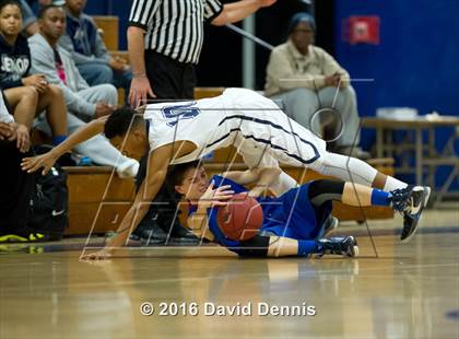 Thumbnail 1 in Buchanan @ Bakersfield photogallery.